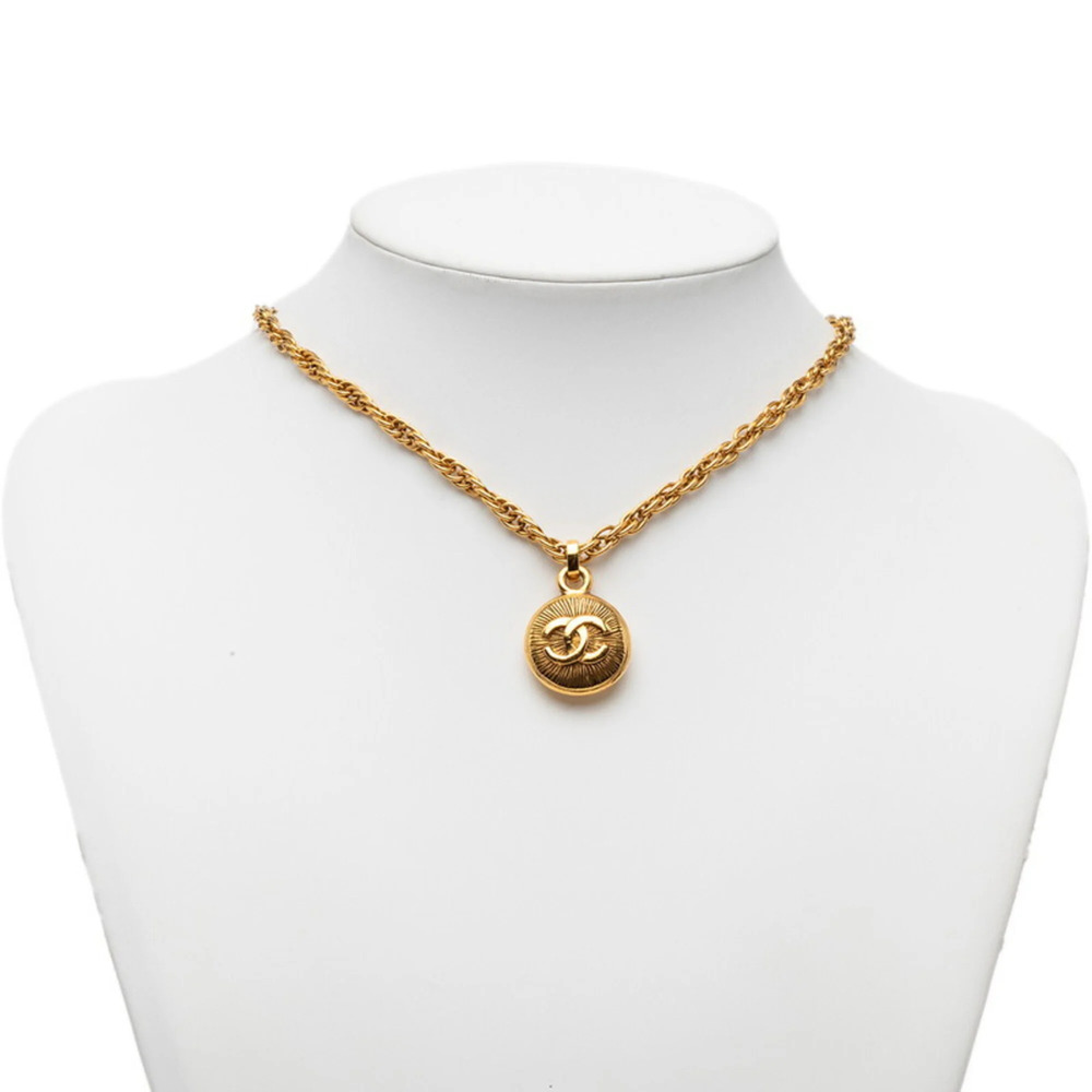 CHANEL Vintage Gold Logo Necklace - Picture 6 of 6